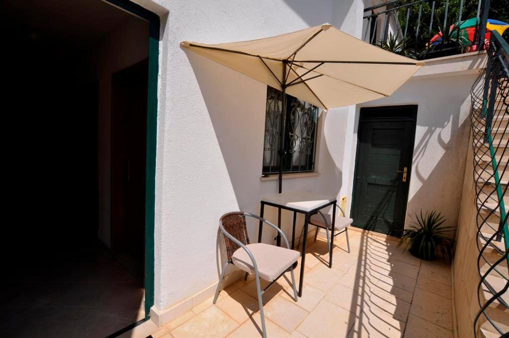 Apartmani More ドルヴェニク エクステリア 写真