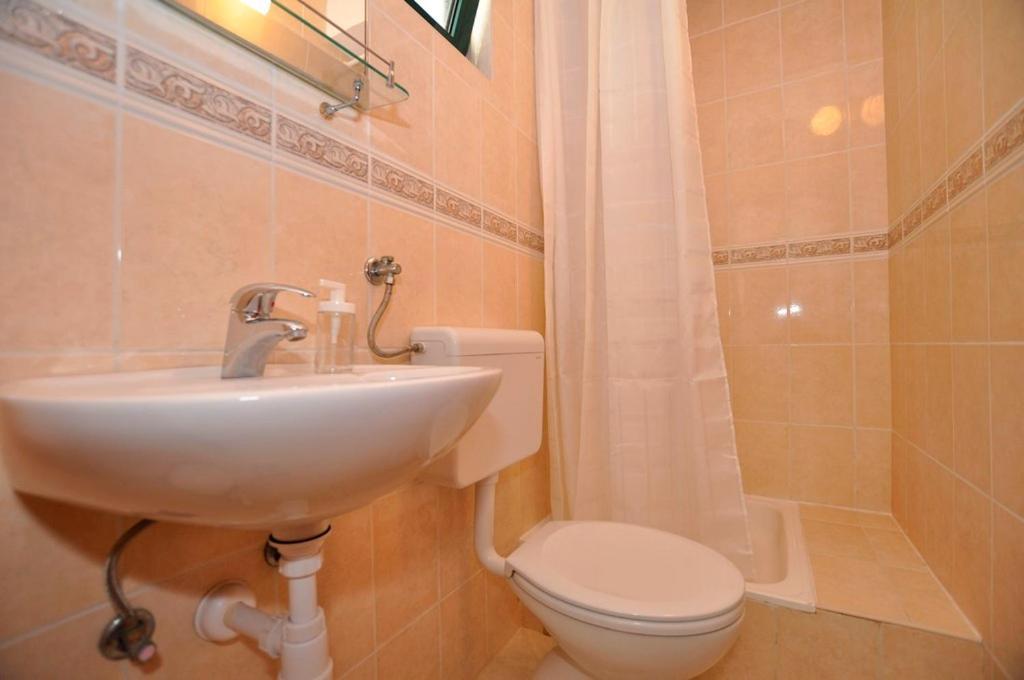 Apartmani More ドルヴェニク エクステリア 写真