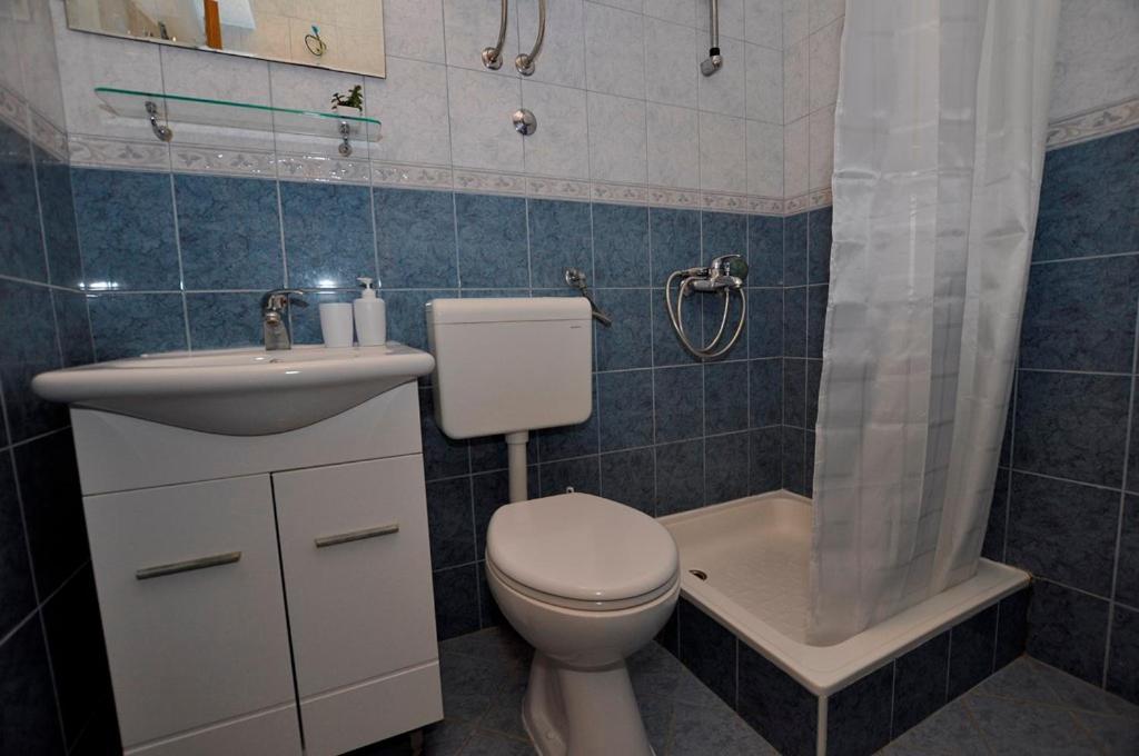 Apartmani More ドルヴェニク エクステリア 写真