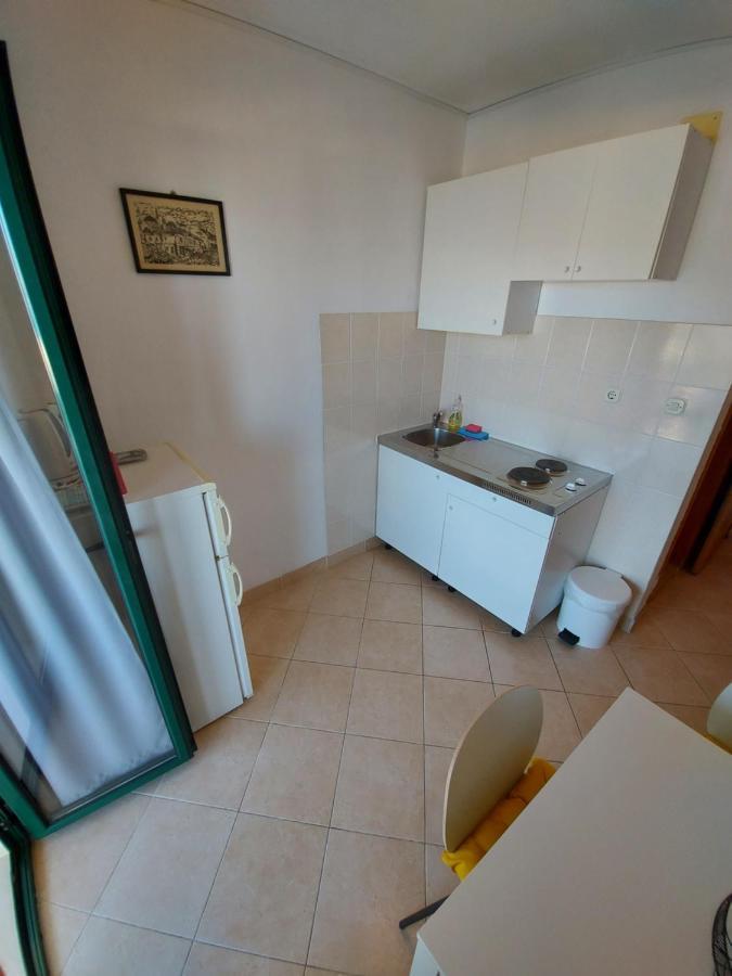 Apartmani More ドルヴェニク エクステリア 写真
